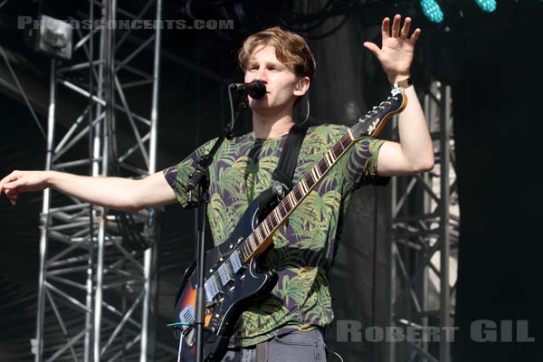 GLASS ANIMALS - 2014-07-18 - PARIS - Parvis de l'Hotel de Ville - David Algernon Bayley